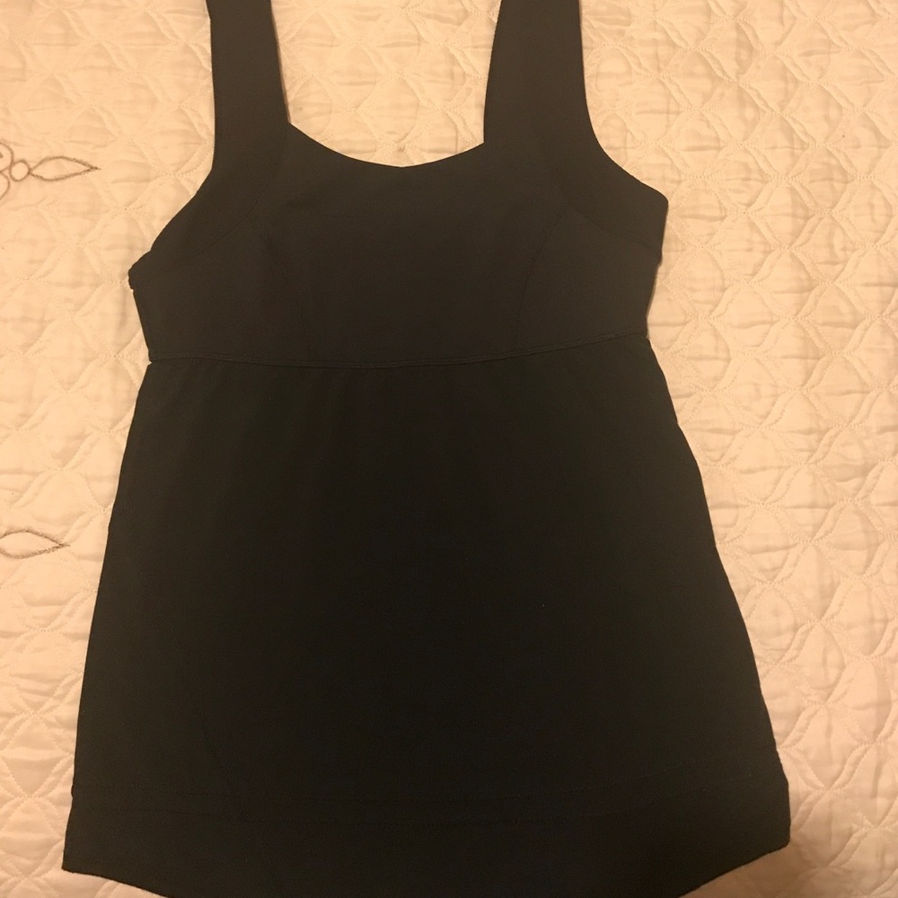 Lululemon top