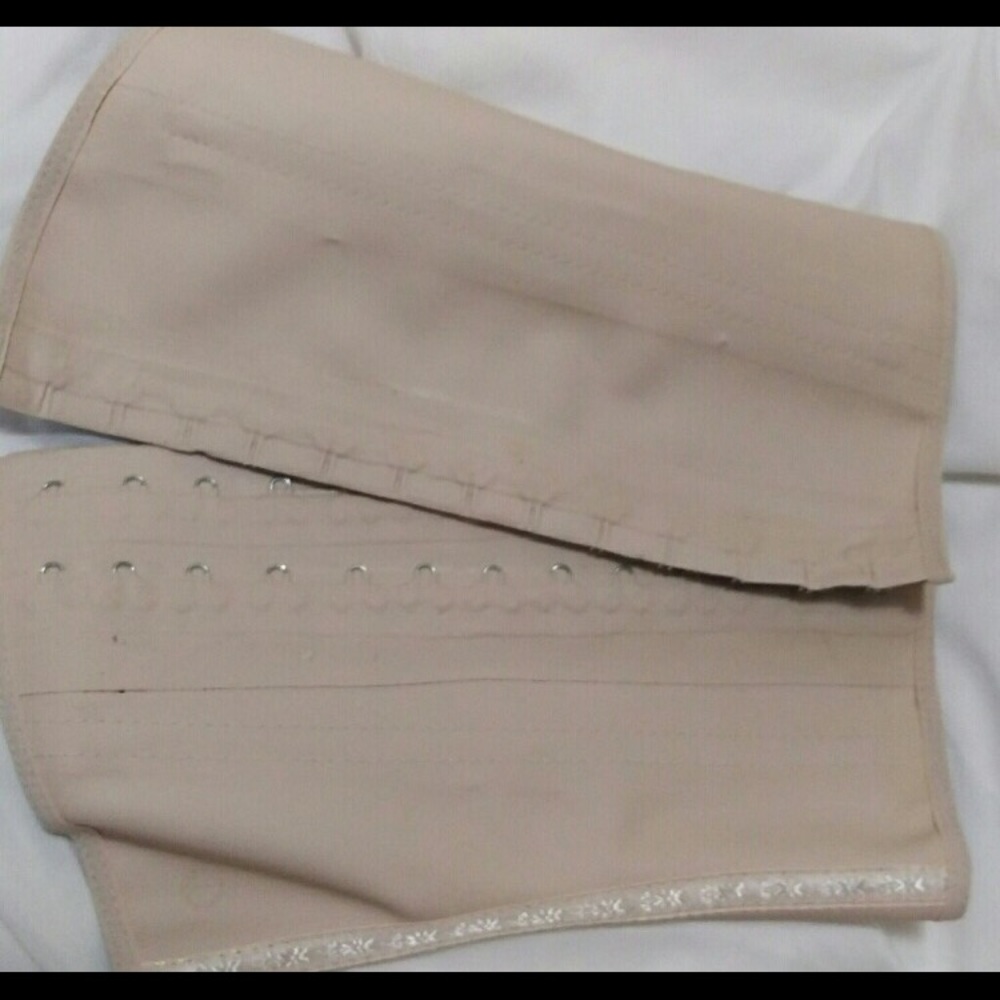 Waist Trainer Ann Chery