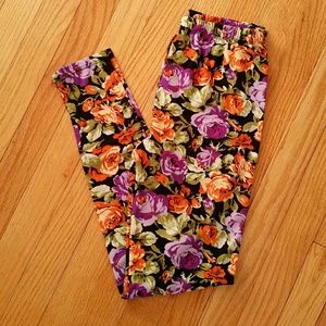 **SOLD** Agnes & Dora floral leggings S/M