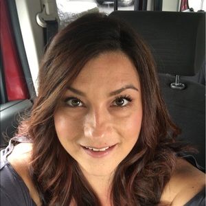 Meet your Posher, Suzanne