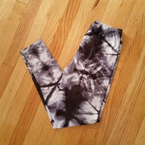 **SOLD** Agnes & Dora tie dye leggings S/M