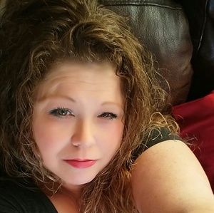 Meet your Posher, Traci