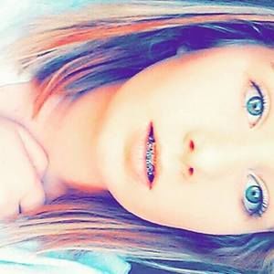 Meet your Posher, Hailey