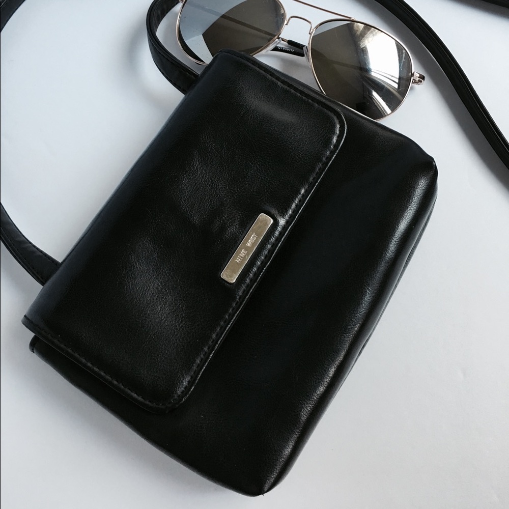 Nine West black mini cross body purse