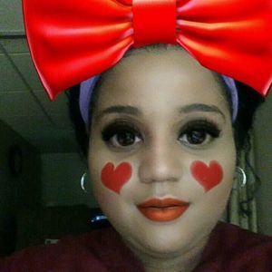 Meet your Posher, Raquel