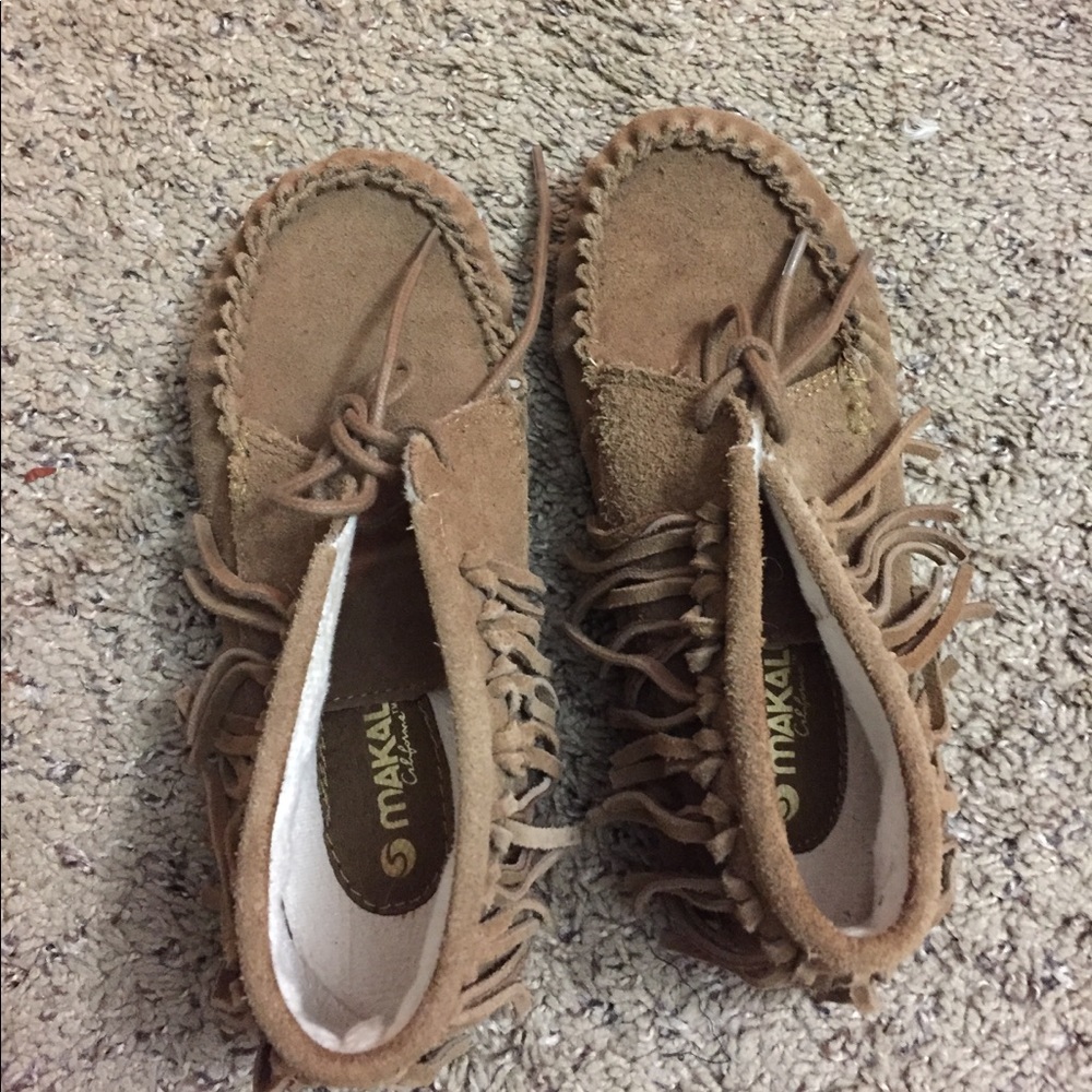 Fringe shoes