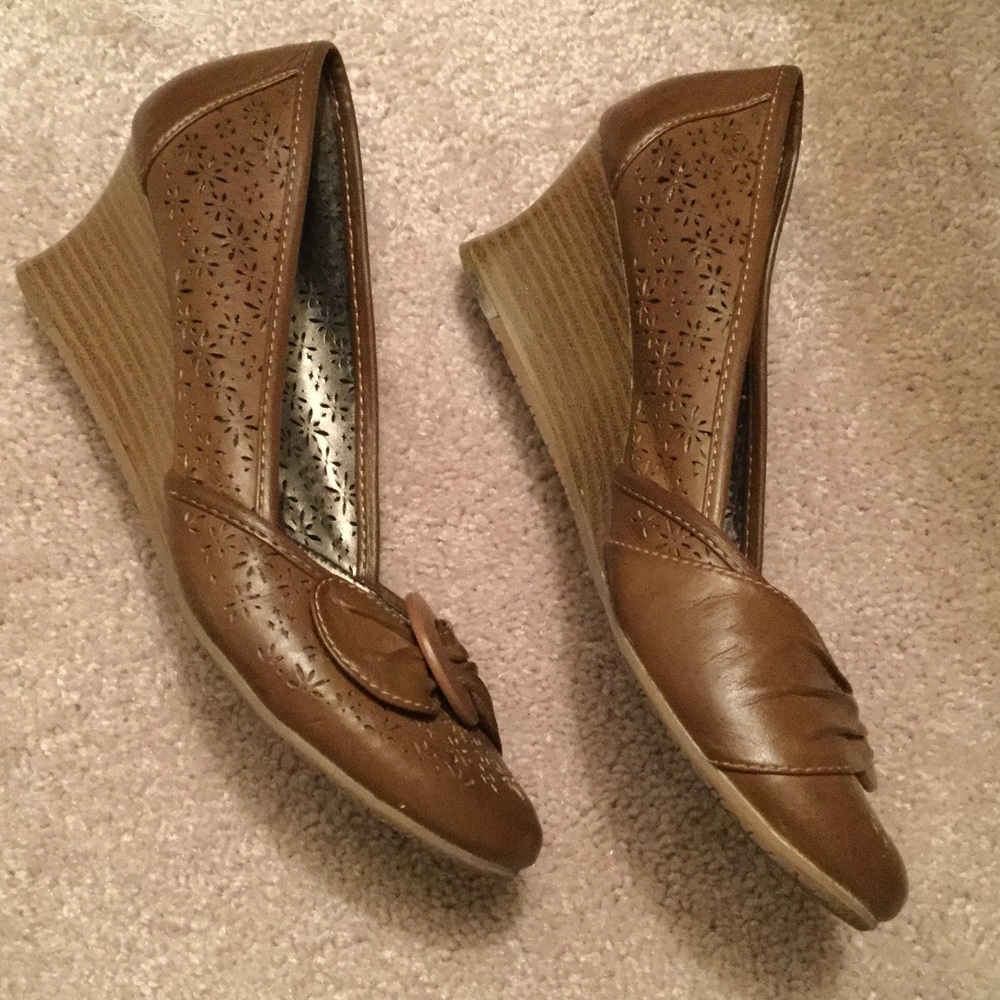 Cute heals!