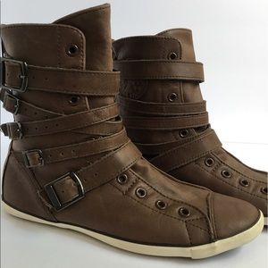 Converse leather high top boot/sneakers