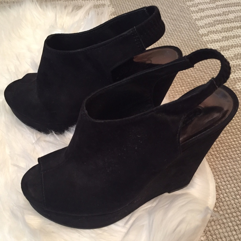 LAST CALL🎉 Carlos by Carlos Santana black wedges