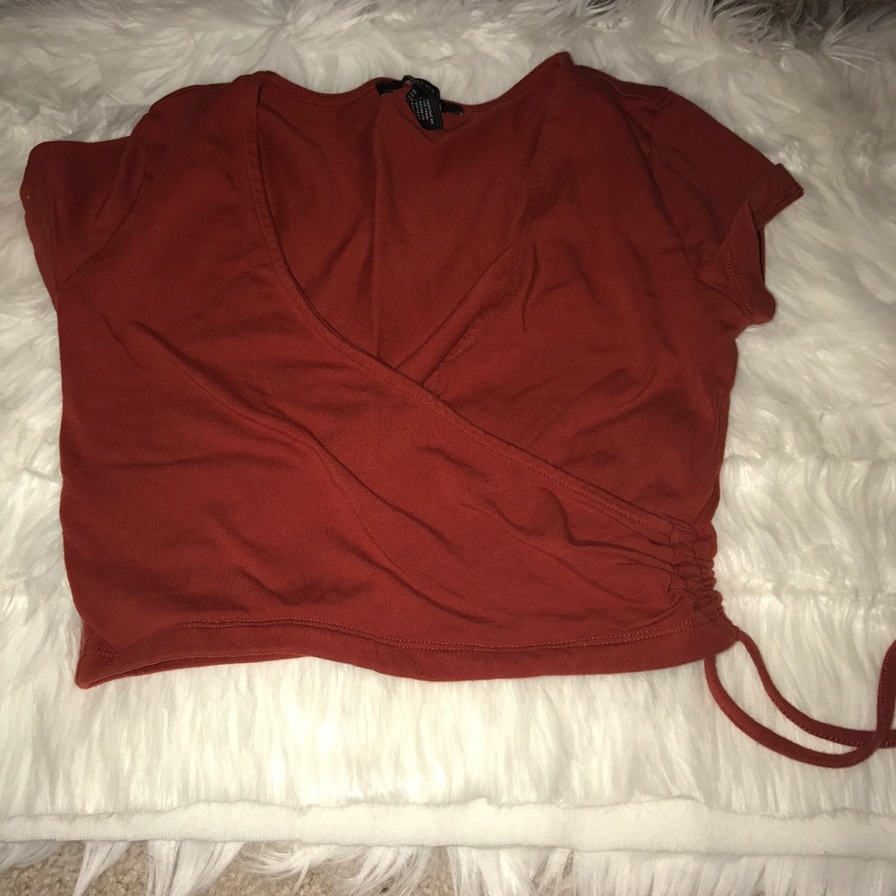 Low V cut crop top