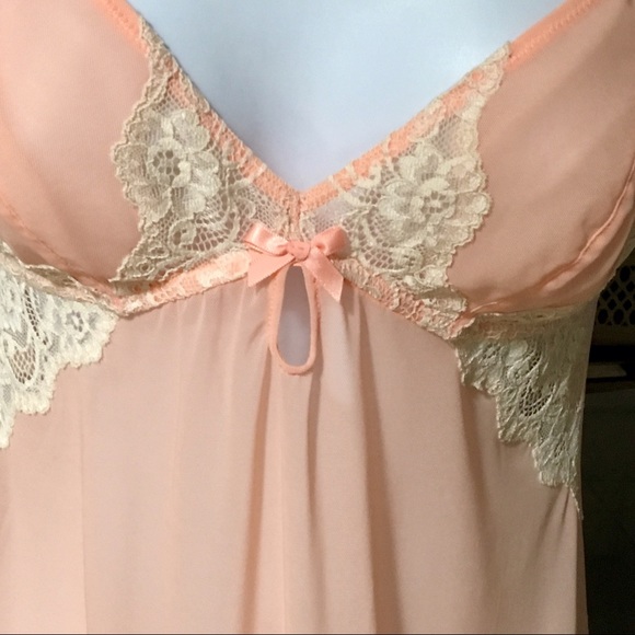 GILLIGAN & OMALLEY APRICOT CHMISE BNWOT - Picture 2 of 3