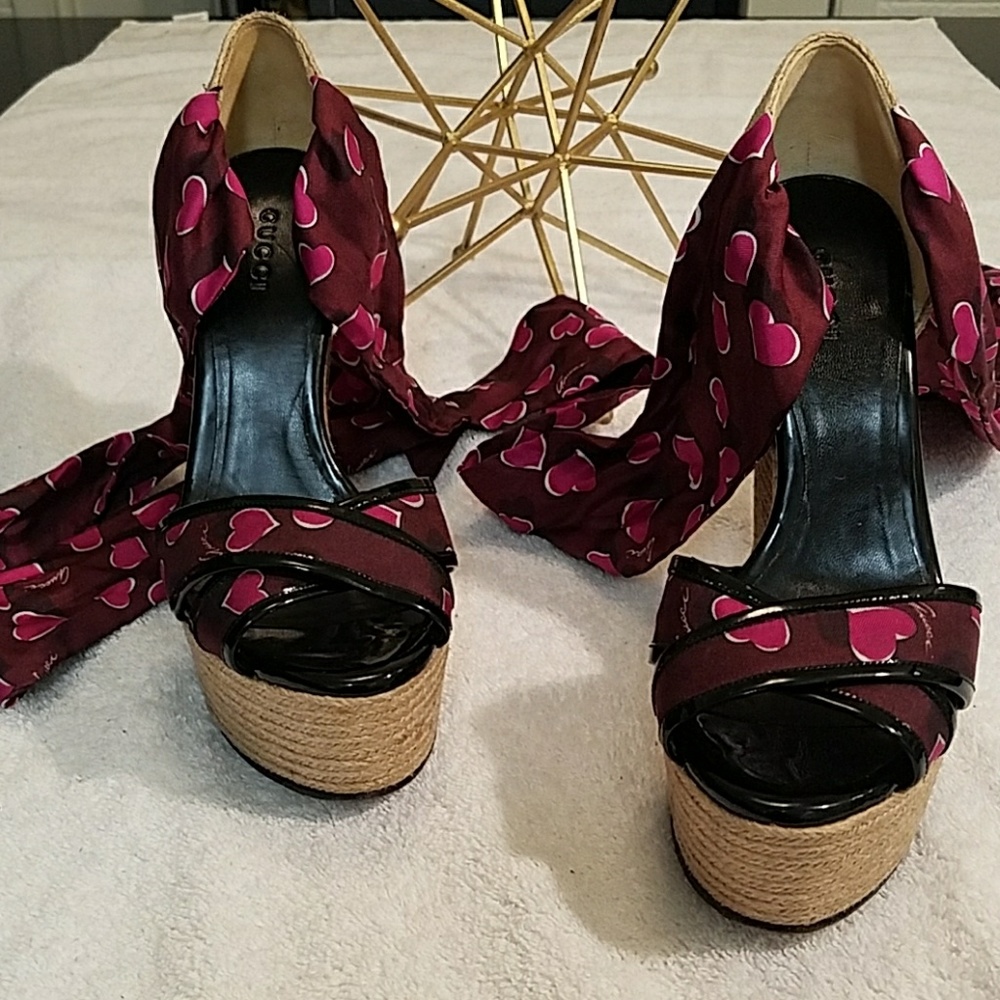 ***SOLD***Gucci - Picture 4 of 4