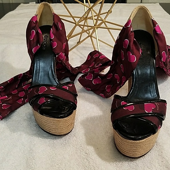 ***SOLD***Gucci - Picture 4 of 4