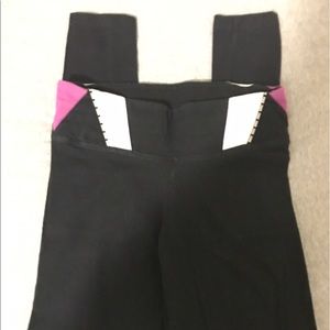 Pink! Yoga leggings!