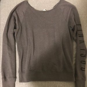 Cute and comfy gray sweatshirt!