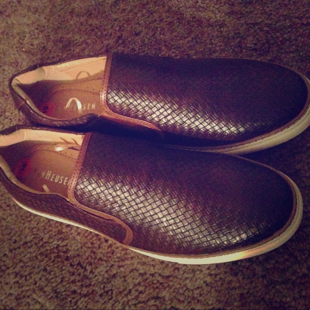 VanHeusen Like NEW with tags!!💸