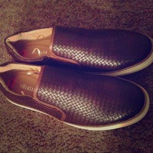 VanHeusen Like NEW with tags!!💸