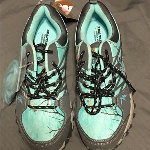 RealTree Ms. Bobcat Women's Sneakers