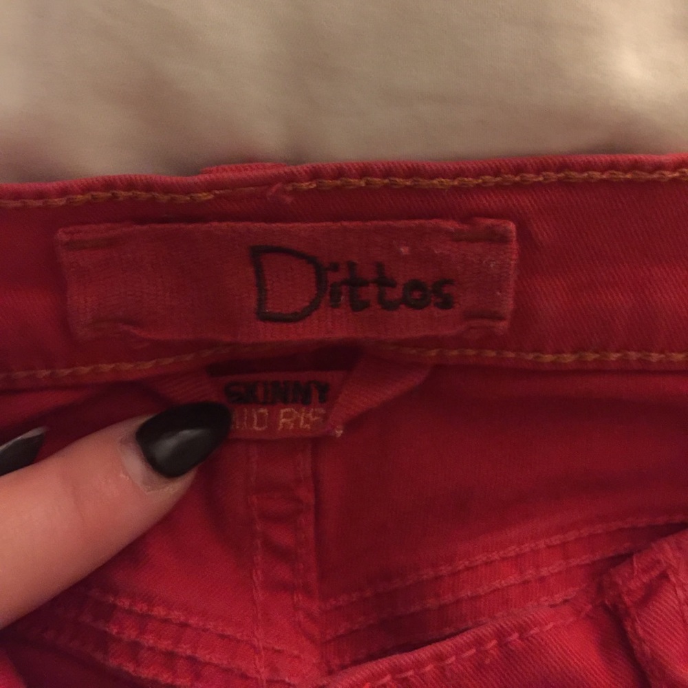 Red pants - Picture 3 of 3