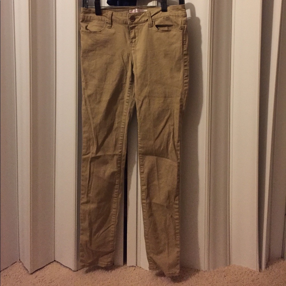 No Boundries size 7 khakis