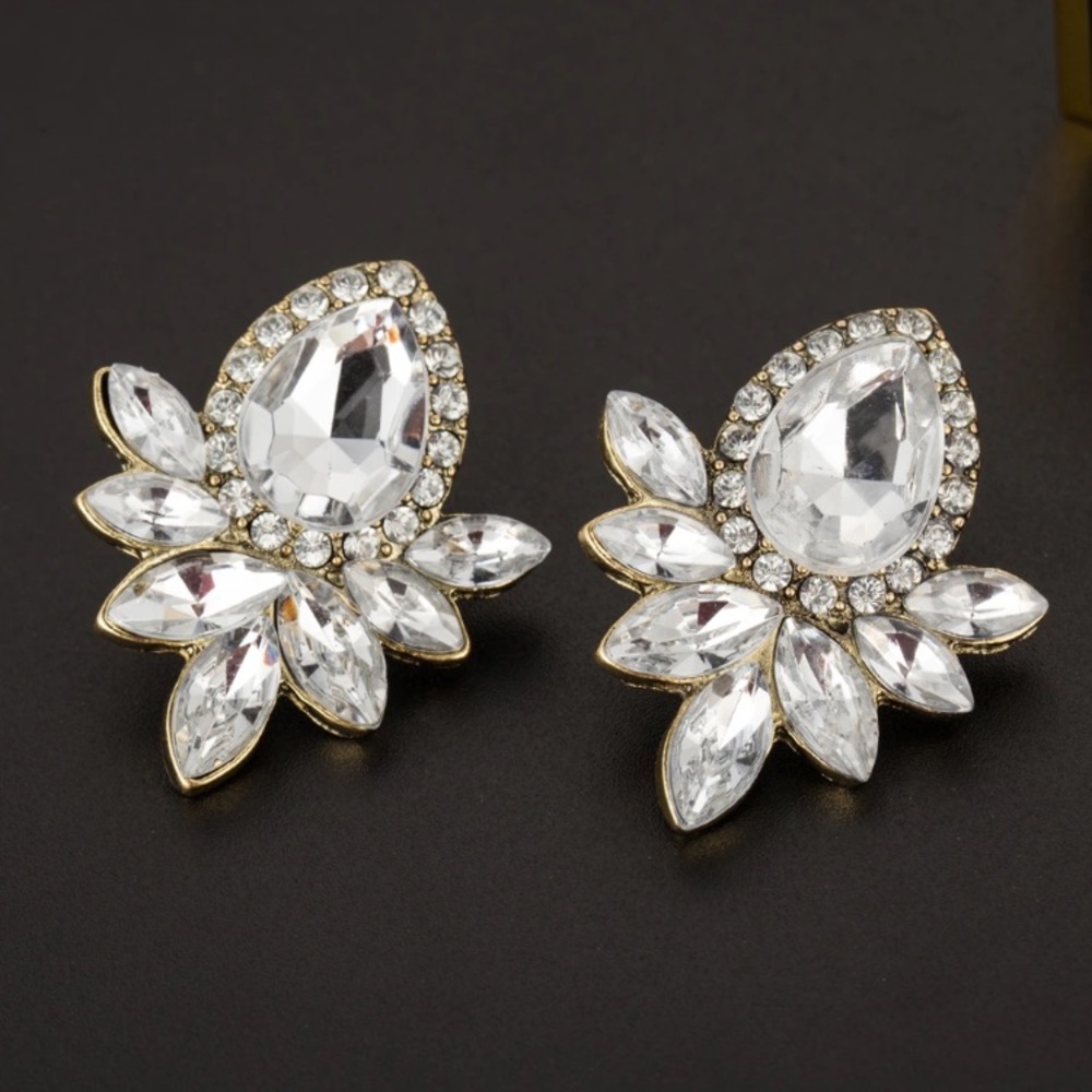 Glam Rhinestone Earrings - Picture 3 of 4