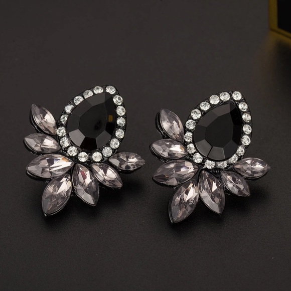 Glam Rhinestone Earrings - Picture 4 of 4