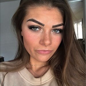 Meet your Posher, Natalie