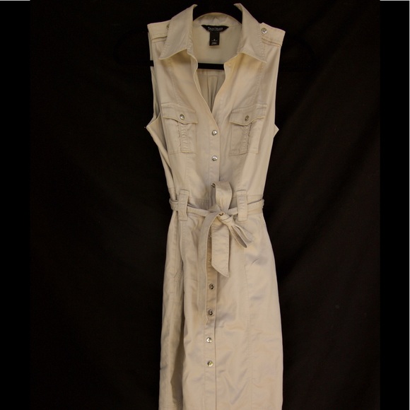 Dress - Picture 2 of 3