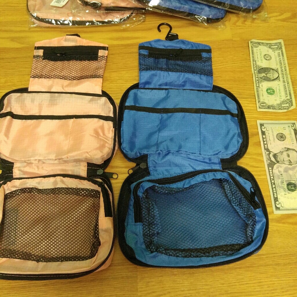 Travelmate bathroom/makeup organizer