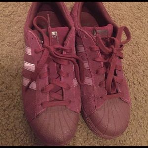 adidas size 5 1/2 maroon superstars