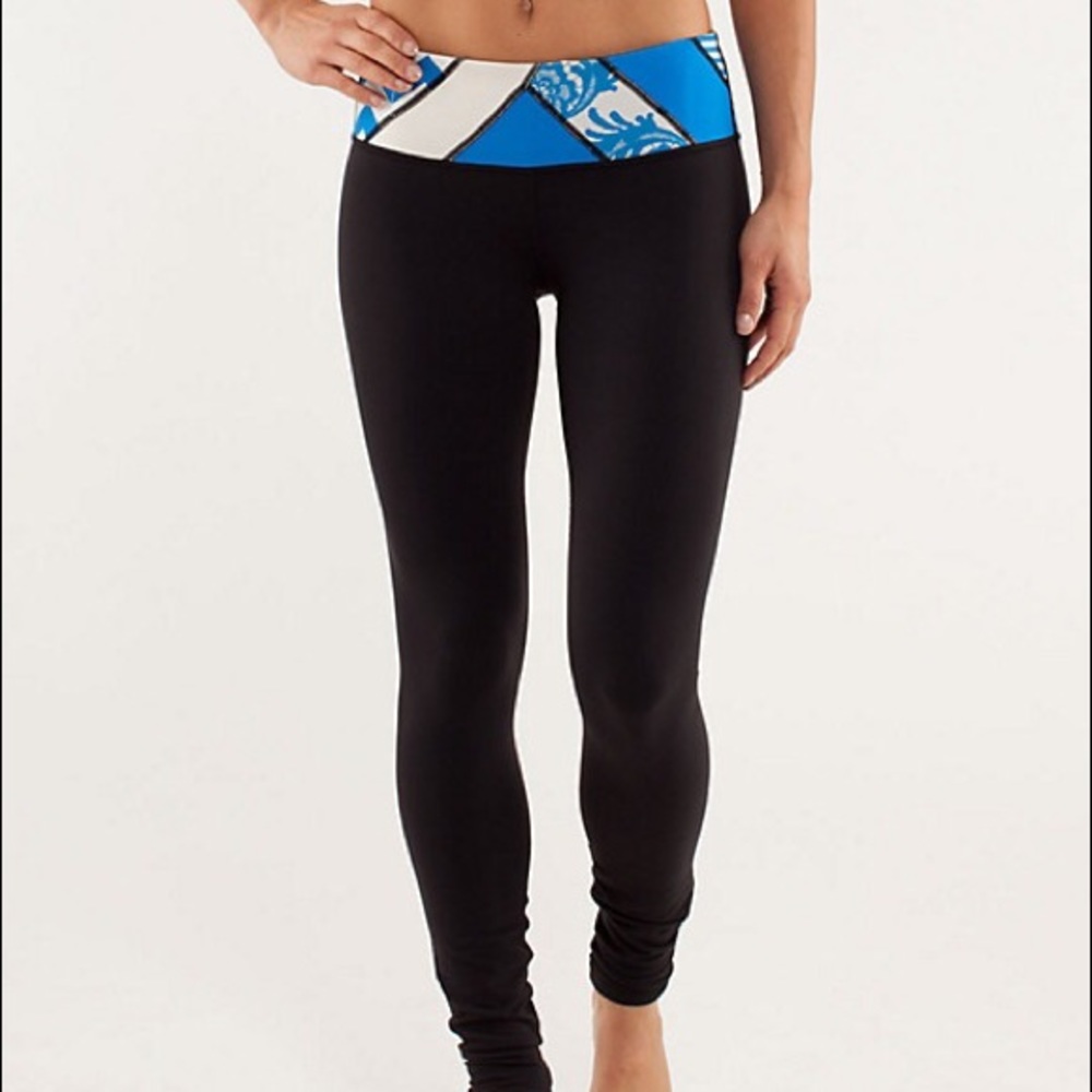 Black lulu leggings size 4