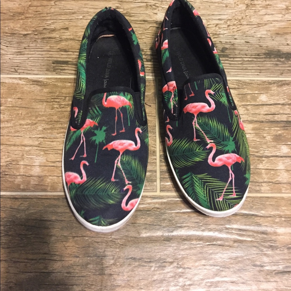 Flamingo print slide on tennis shoes!!!