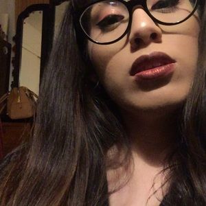 Meet your Posher, Araceli