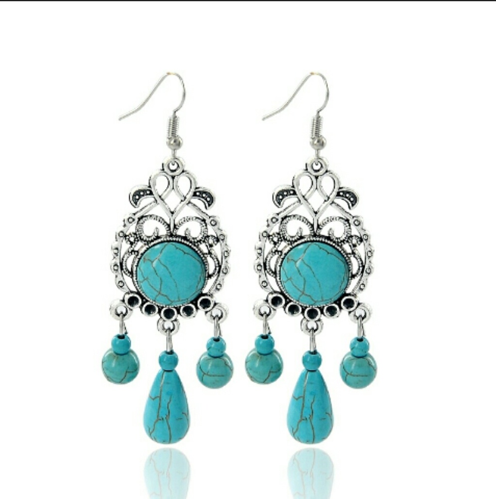 5 for $25 vintages turquoise earrings