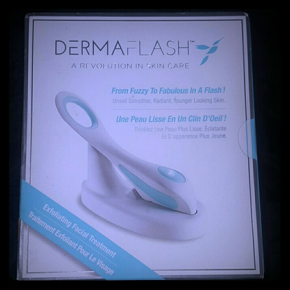 DERMAFLASH Facial Exfoliating Device