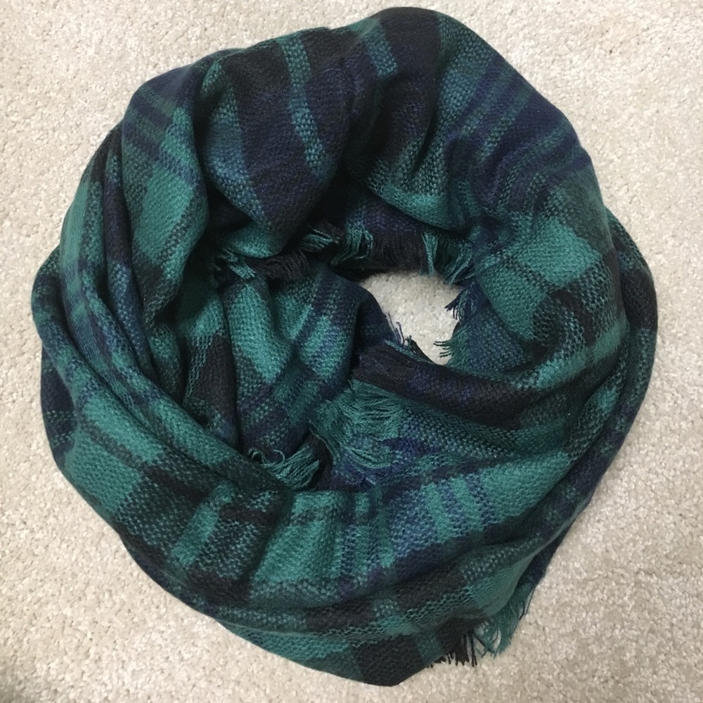 Circle scarf