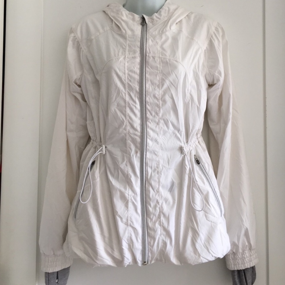 Lululemon white hooded zip up jacket size 8.