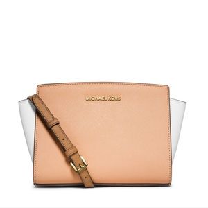 Michael Kors Selma Medium Messenger Bag