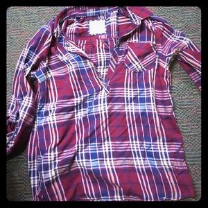 Super cute plaid shirt