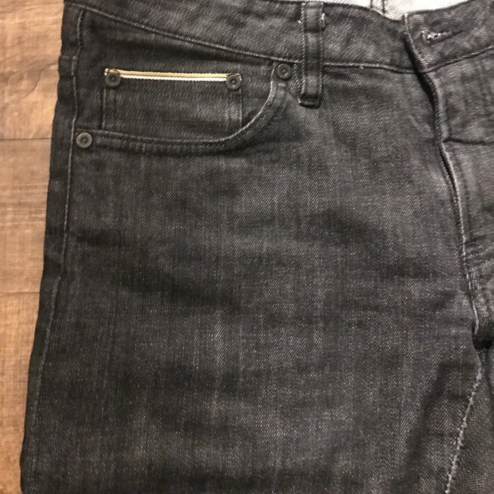 Jeans - Picture 3 of 4
