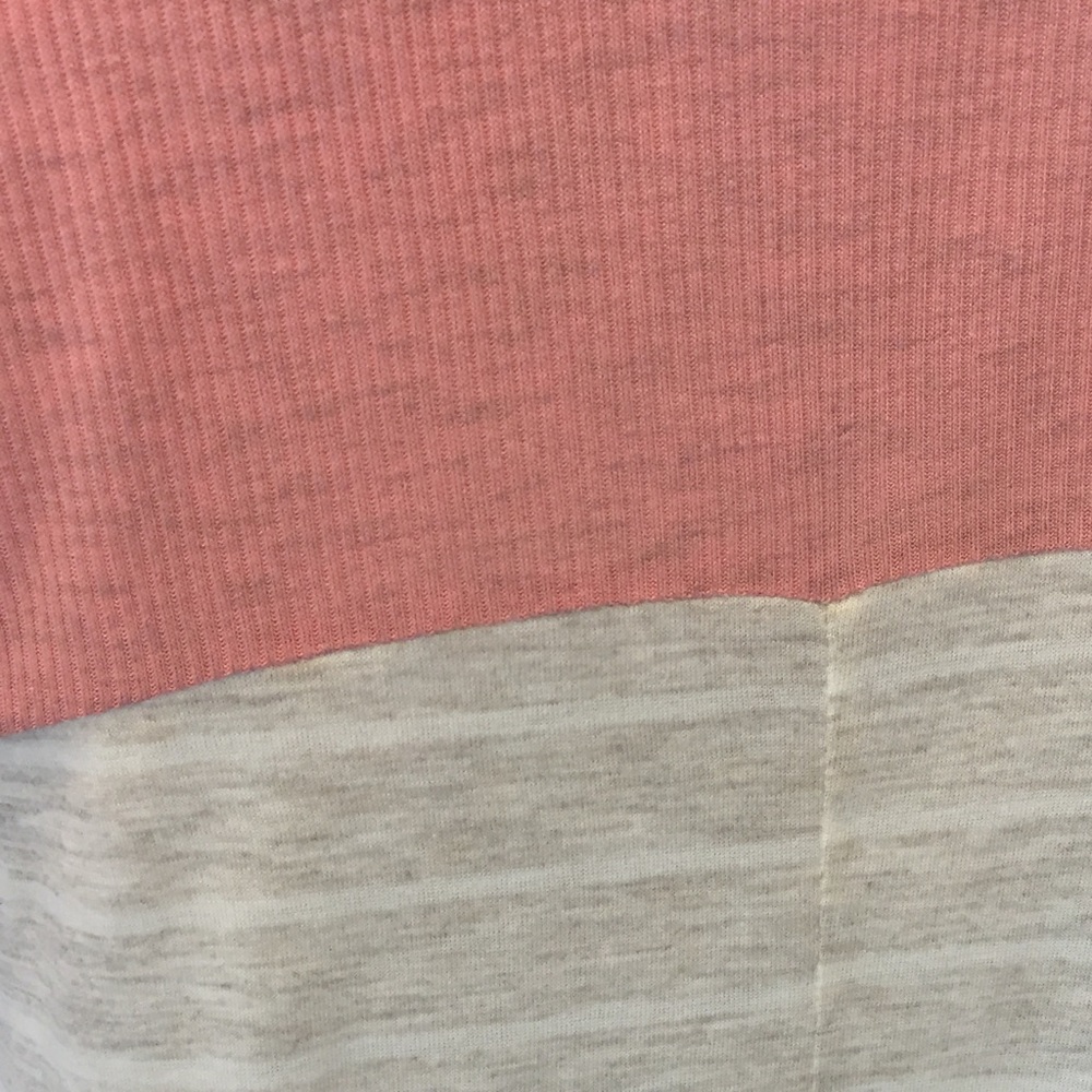 Last one Large Striped/colorblock comfy tee - Picture 6 of 6