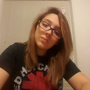 Meet your Posher, Alicia