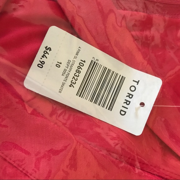1 LEFT!! 💕 Torrid Strappy Skater Dress - Picture 5 of 5