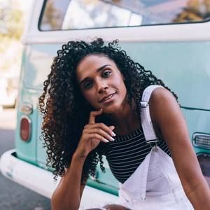 Meet your Posher, Briana