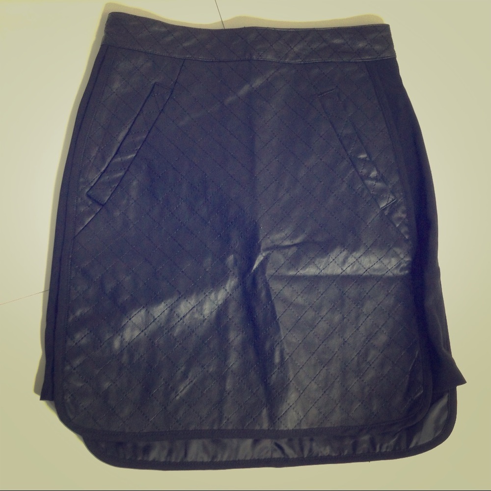 Six crisp days women's faux mini leather skirt