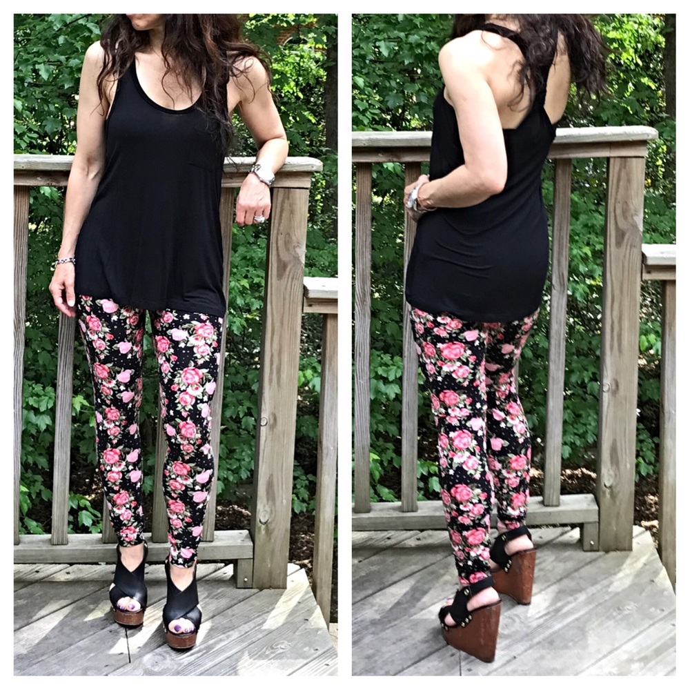 ✨LAST ONE ✨Roses floral leggings - Picture 4 of 8