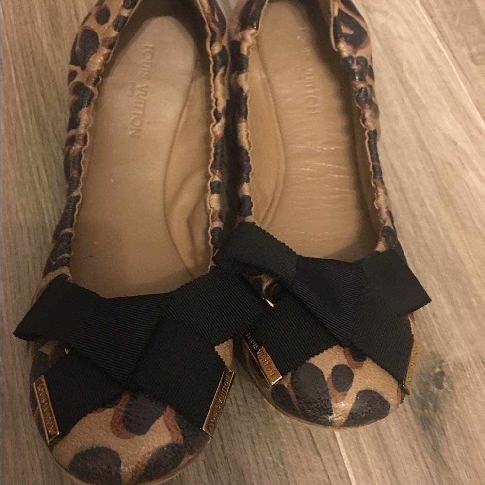 Louis Vuitton flats