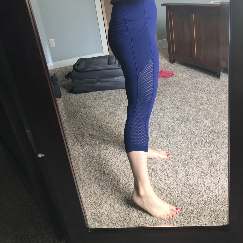 Lululemon Mesh Crop