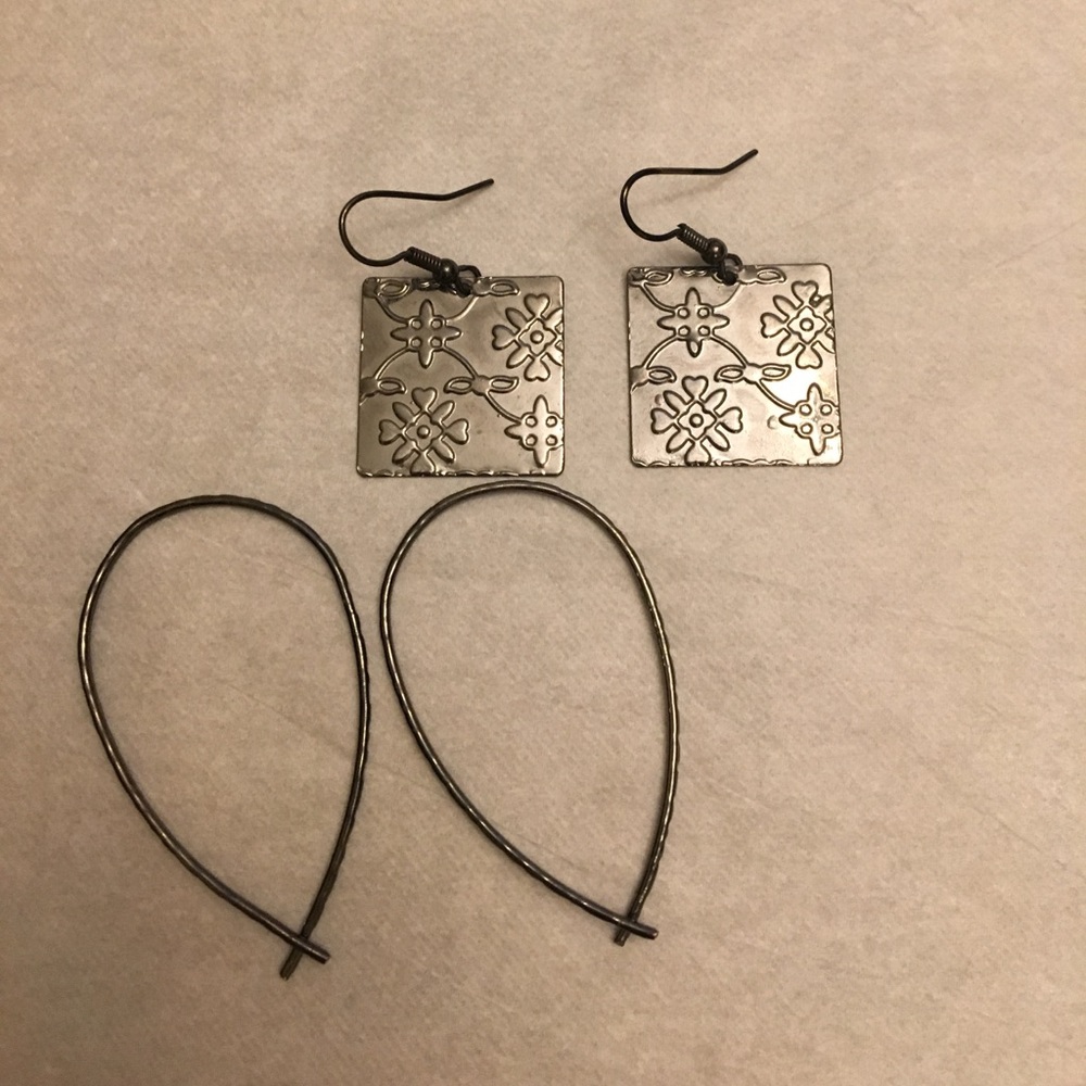 Earrings two pairs bundled