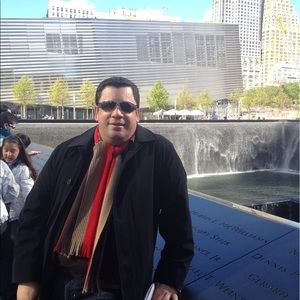 Meet your Posher, Luis